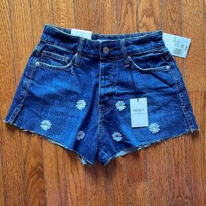 Forever 21 daisy embroidered medium wash denim jeans fringe shorts size 25 NWT